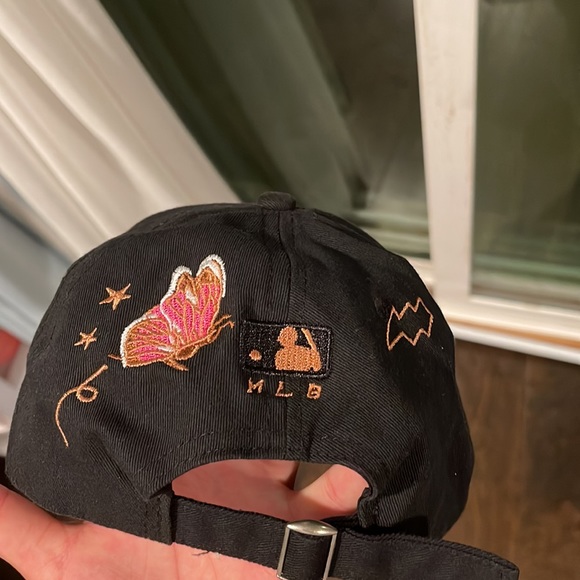 MLB hat - Picture 3 of 4